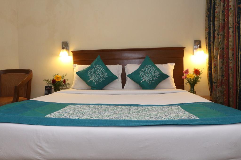 Hotel Comfort Chennai Exterior photo