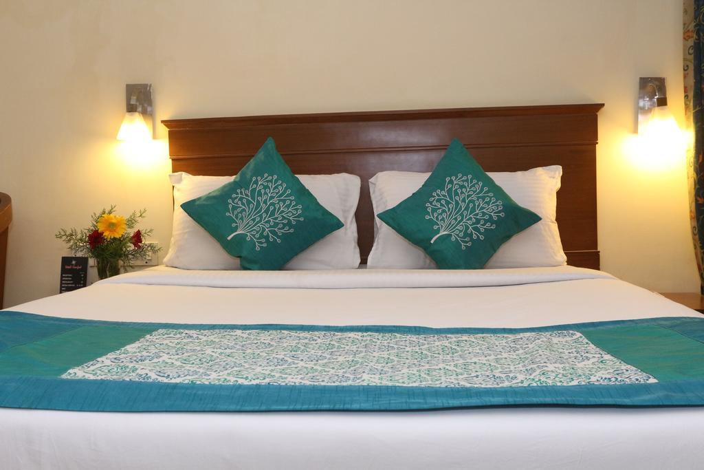Hotel Comfort Chennai Exterior photo