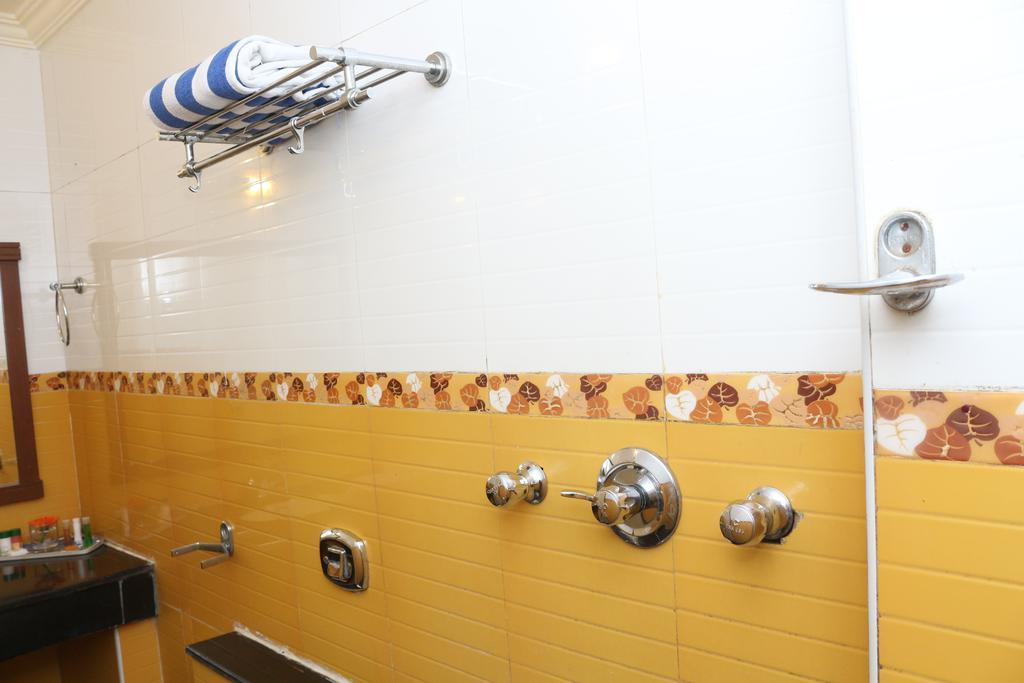 Hotel Comfort Chennai Exterior photo