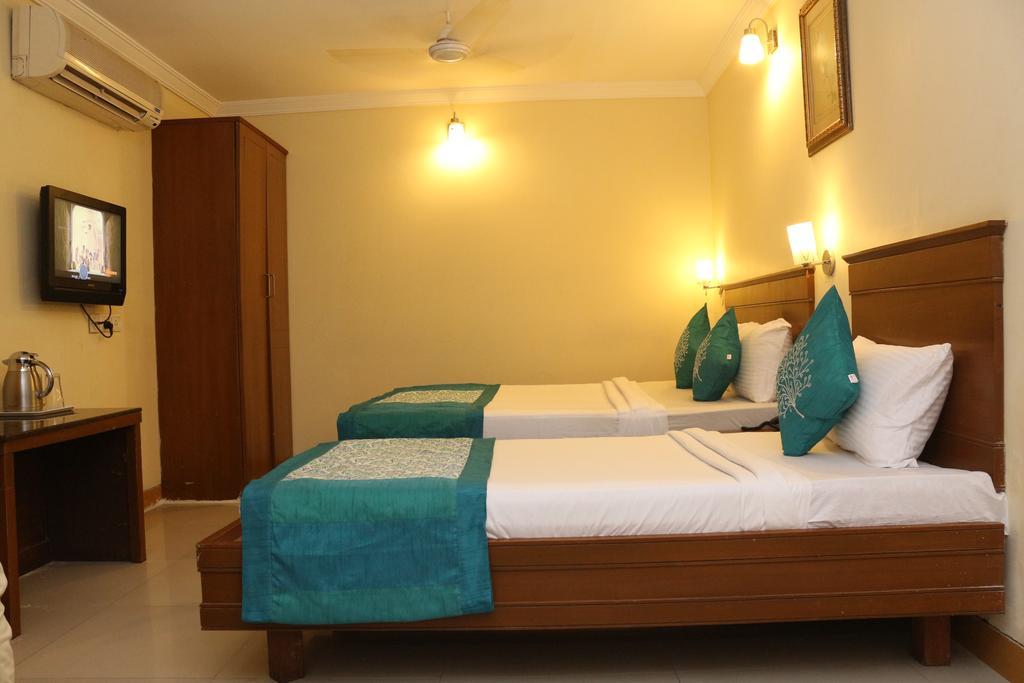 Hotel Comfort Chennai Exterior photo